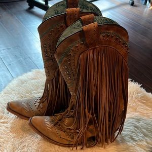 Corral fringe cowboy boots